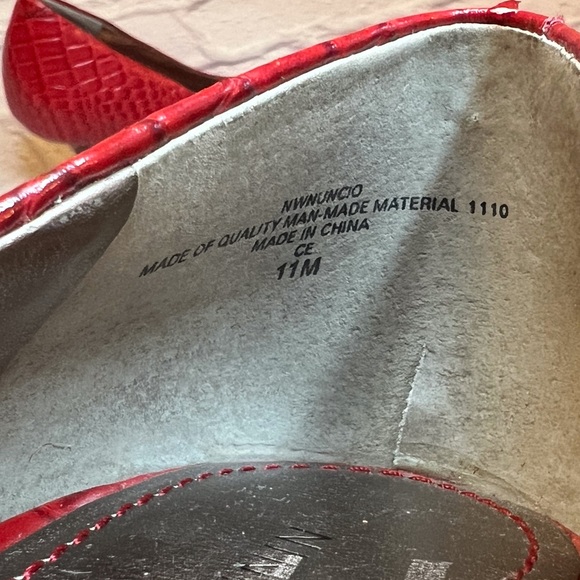 Nine West Red Leather Pump with Wood Heel - Picture 6 of 8